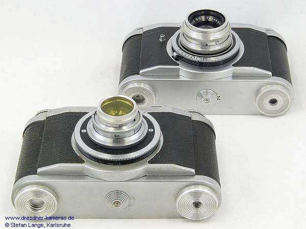 Altix III - top: later version with tripod thread knobs without grooves and AZ engraving on the base plate latch - bottom: early version with tripod thread knobs with grooves and without AZ engraving on the base plate latch Altix III - top: later version with tripod thread knobs without grooves and AZ engraving on the base plate latch - bottom: early version with tripod thread knobs with grooves and without AZ engraving on the base plate latch