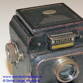Altiflex I with Compur shutter and Ludwig Victar 1:4.5/7.5cm (variant with optical exposure meter)