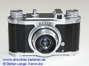 Altix III with the rare Ludwig Meritar 2.9/35mm (version with 2 single-pole flash sockets) Altix III with the rare Ludwig Meritar 2.9/35mm (version with 2 single-pole flash sockets)