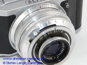 Altix IV (sehr seltene frühe Ausführung ohne Gehäusenummer mit kleinen Bedienknöpfen und E. Ludwig-Meritar 2,9/50) Altix IV (sehr seltene frühe Ausführung ohne Gehäusenummer mit kleinen Bedienknöpfen und E. Ludwig-Meritar 2,9/50)