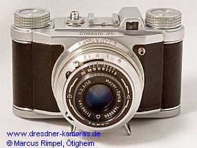 Classic 35 mit aufgesetzter Blitzbuchse und schwarz ausgelegtem Schriftzug Classic 35 mit aufgesetzter Blitzbuchse und schwarz ausgelegtem Schriftzug
