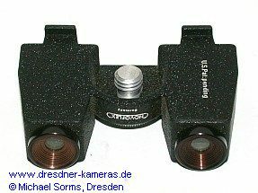 Novoflex-Doppelsucher f�r die Brennweiten 50 und 135mm, zum Ansetzen am Stativanschluss der Kamera