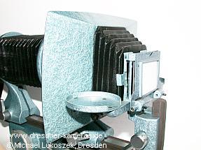 Ihagee slide copier (No. 155.19) consisting of slide copier attachment and bellows close-adjustment device