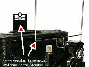Frame viewfinder with sight