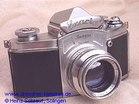 Exacta with interchangeable viewfinder