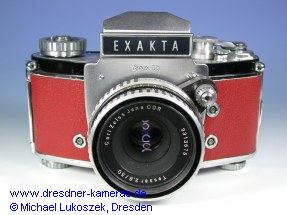 red leather-covered Exakta Varex IIb #1125109 with Tessar 2.8/50