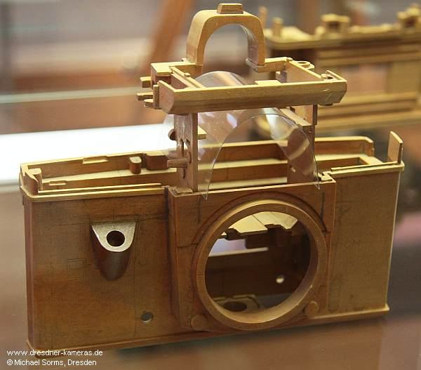 Pentacon wooden model of the Praktina-N case (prototype of the Pentacon super)