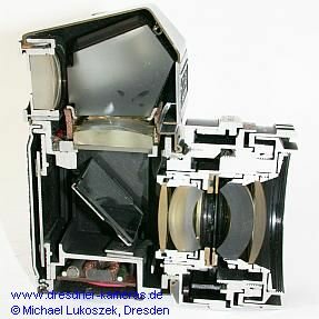 Querschnitt einer Praktica electronic mit Pancolar 1,8/50