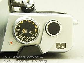 Praktica MTL 3 (Halbformatvariante, modifiziertes Z�hlwerk)