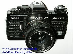 Praktica B 200 mit gepr�gtem Schild Cattaneo (1. Version mit Metall-Schnellspannhebel)