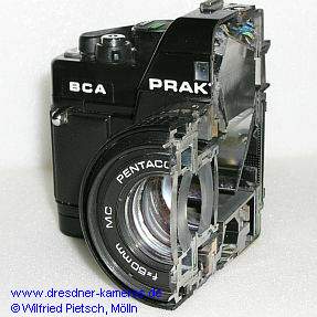 Querschnitt einer Praktica BCA mit Pentacon Prakticar 1,8/50 - jetzt in einer privaten Sammlung